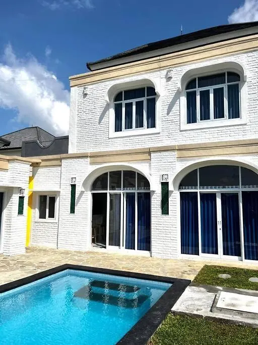 Brand New Private 3 Bdr Villa Kerobokan